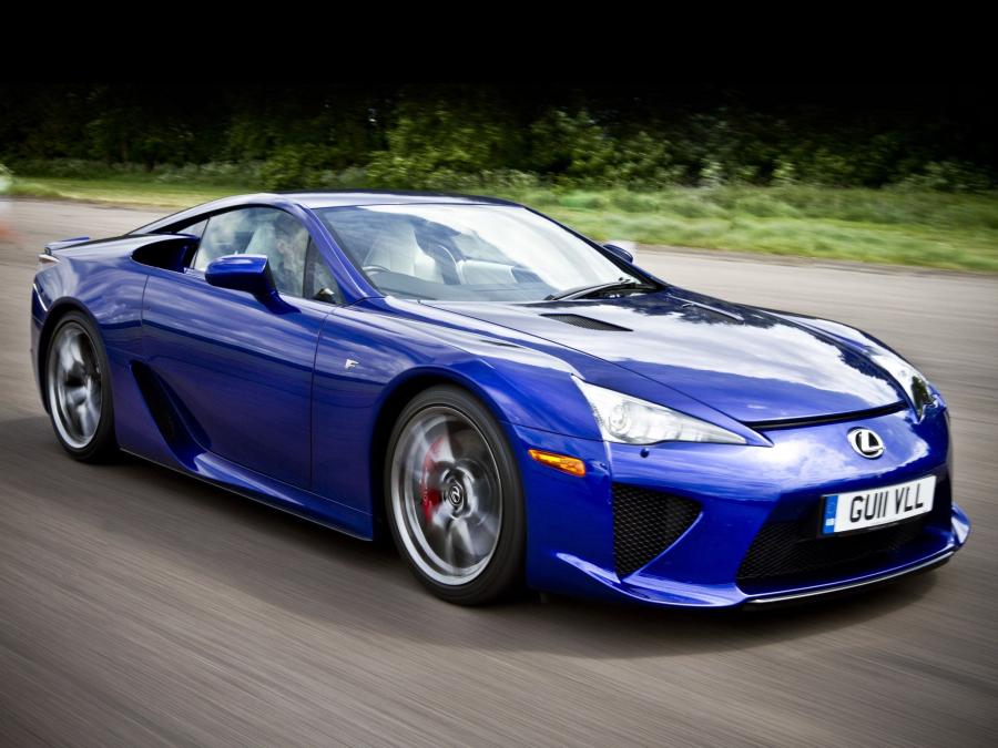  Lexus LF-A 2010 года  (UK) (фото 2 из 12)